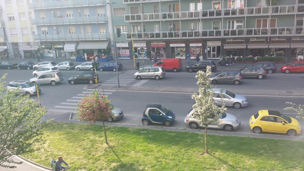Edolo Apartment Milan Bagian luar foto