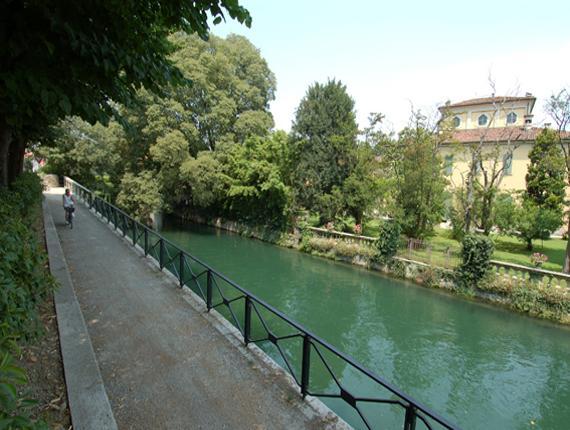 Edolo Apartment Milan Bagian luar foto