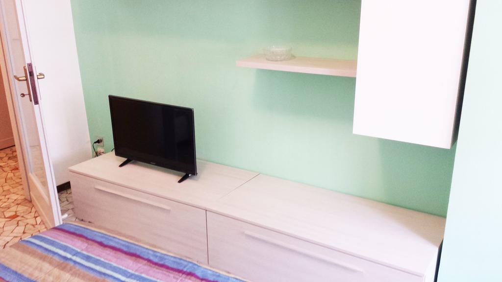 Edolo Apartment Milan Bagian luar foto